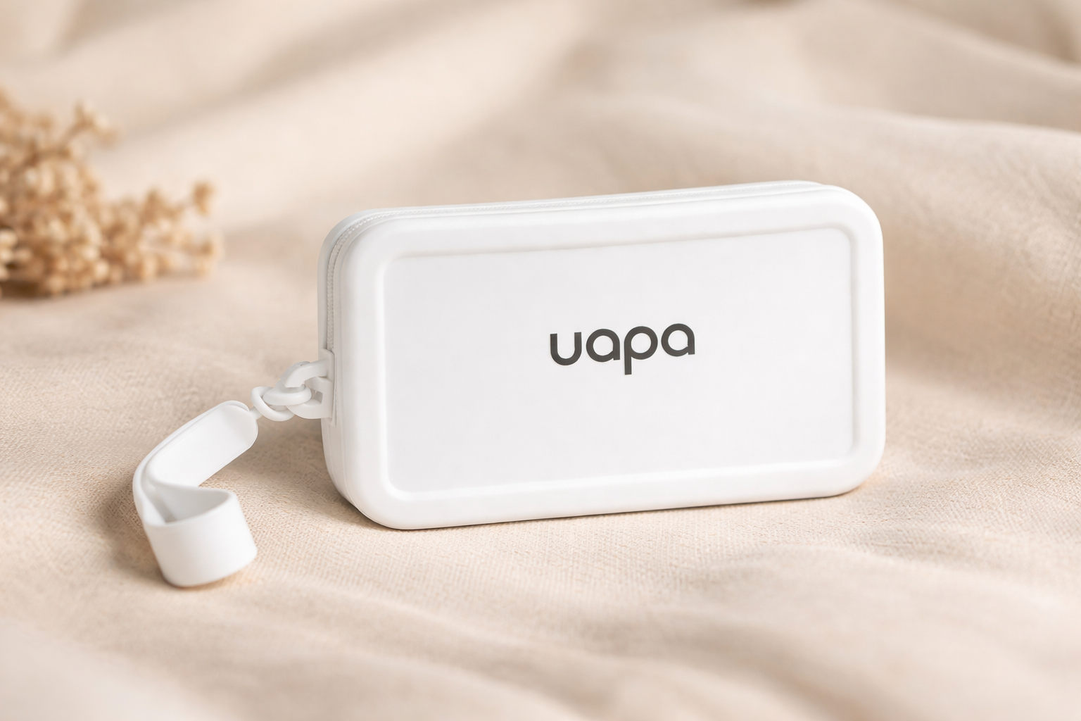 UAPA Studio Wallet in white — UAPA silicone card wallet